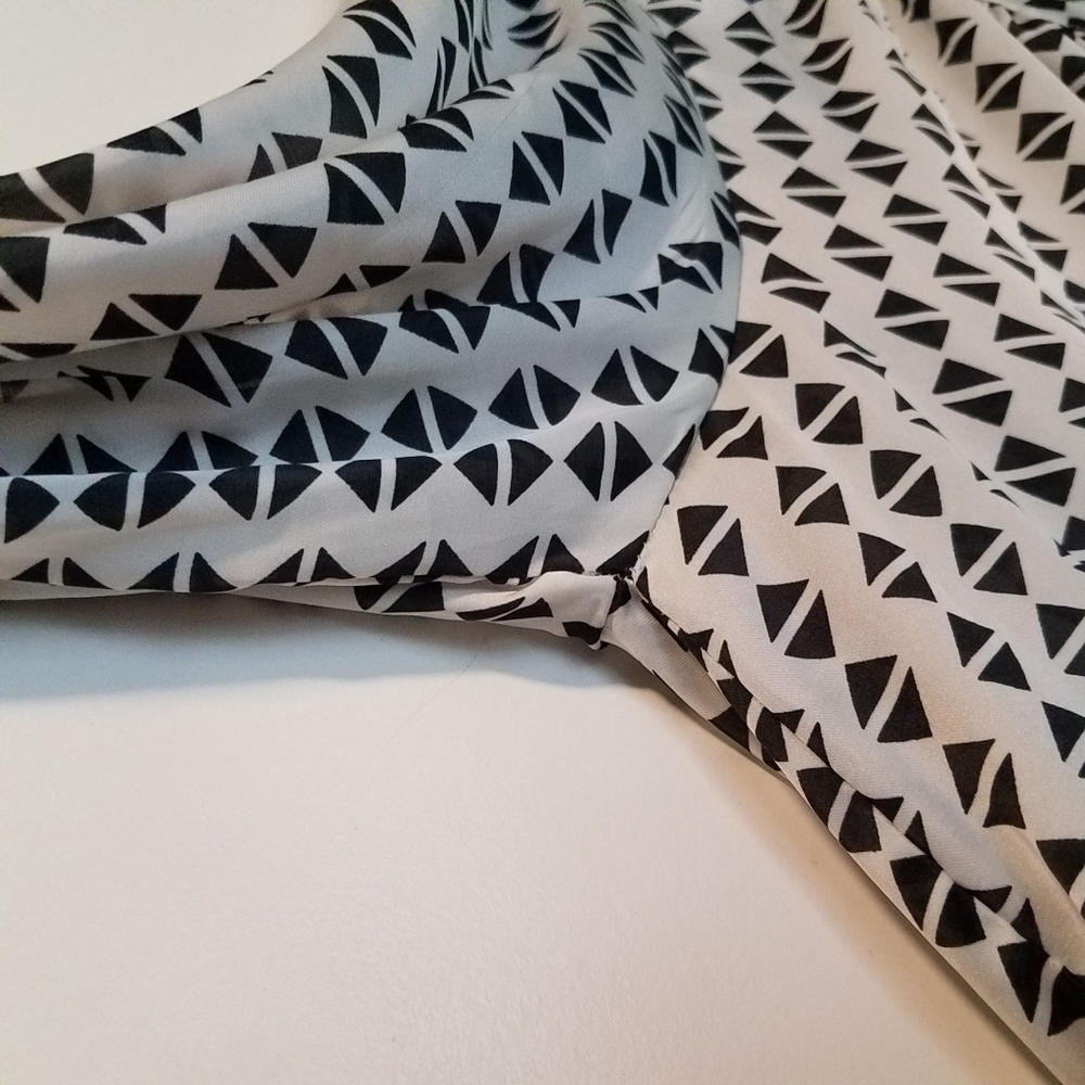 Daniel Rainn Split Neck Black & White Print Dress - image 6